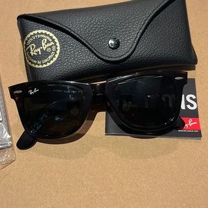 NEW raybans Wayfairer glasses